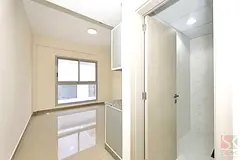 Spacious Studio Flat Available