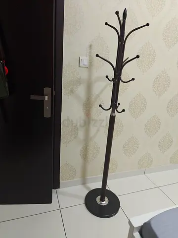 Sturdy Black Metal Coat and Hat Rack Stand