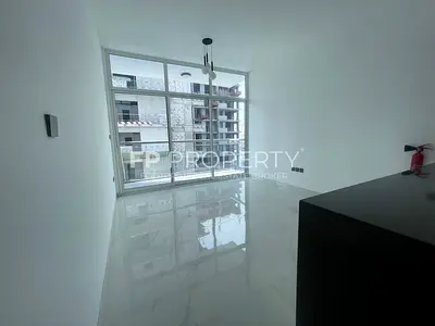 VACANT | BIG LAYOUT |BESYT VIEW