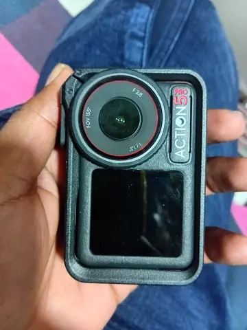 ​DJI Osmo Action 5 Pro Adventure Combo - Excellent Condition (3 Batteries + Hub)