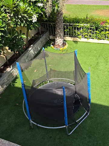 Free 8 feet outdoor trampoline with safety net