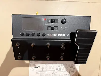 Line 6 POD Go Multi-Effects Guitar Processor - Good Working Condition