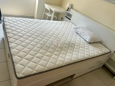 QUEEN SIZE BED WITH MATRESS 160x190
