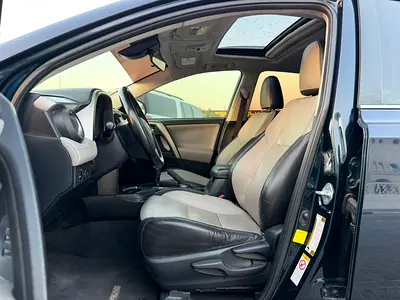 2017 Toyota RAV 4 — фото 6