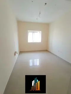 Neat and clean family building near kacha parking centre AC cheap price