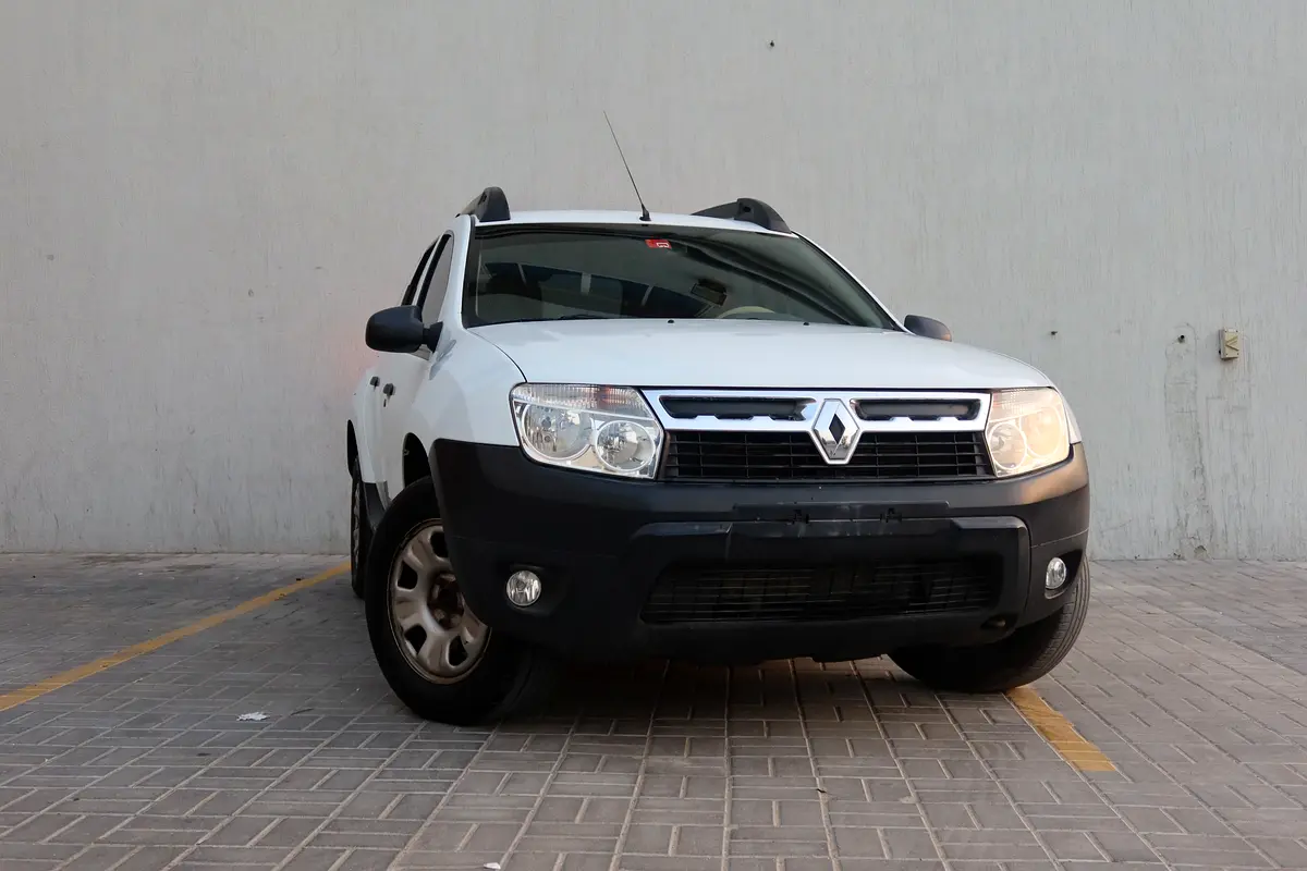 Renault Duster 2015 — photo 1 of 14