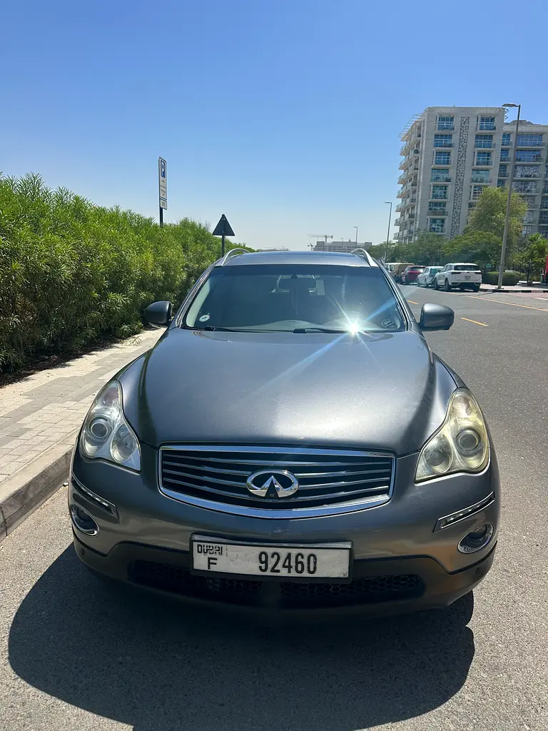 Infiniti QX50 2015 — photo 1 of 19