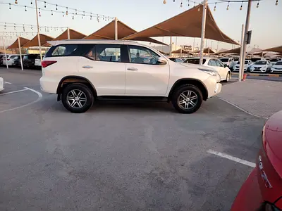 2017 Toyota FORTUNER 照片 4