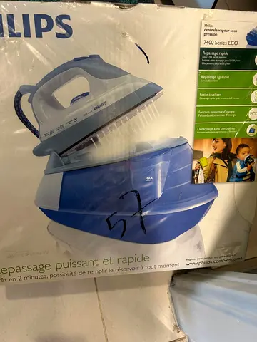 New Philips 7400 Series ECO Steam Iron Station