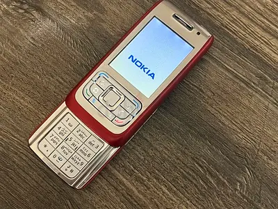 Nokia E65