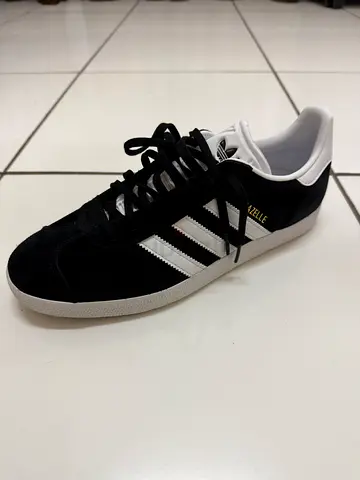 Adidas Gazelle black suede sneakers - Never Used- US 9.5