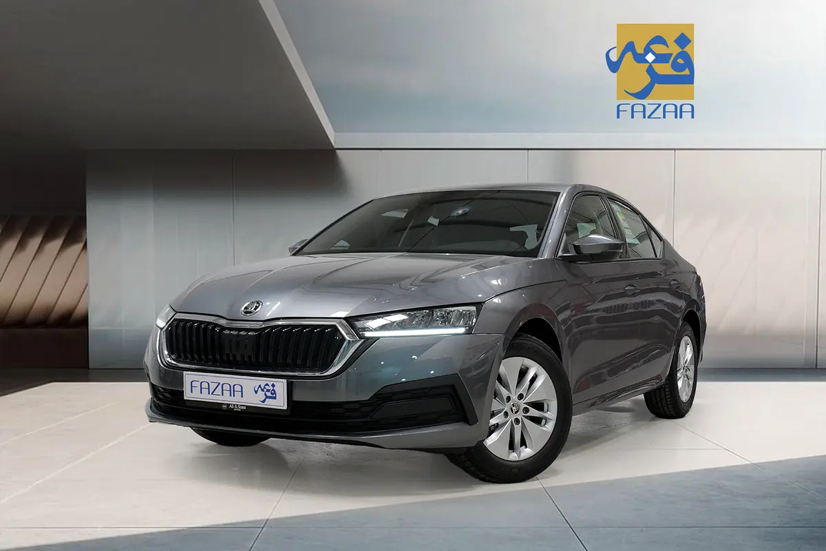 Skoda Octavia 2023 — photo 1 of 17