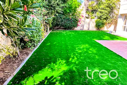 Vacant now | Single row | Landscaped Garden