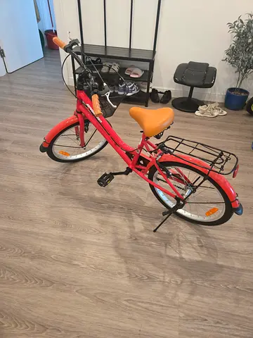 Spartan Comfort cruiser bike - 24 city bike with rear rack