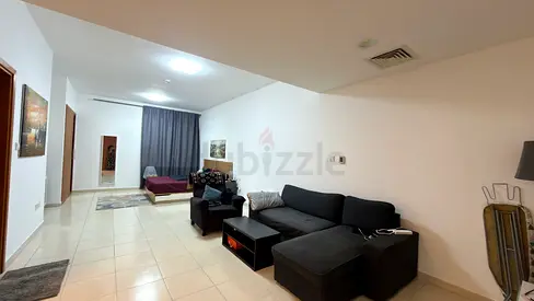 Studio apartment sharing