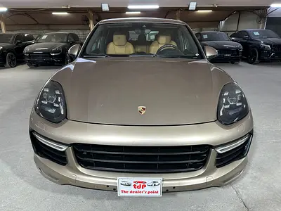 صورة 8 لـ 2015 Porsche CAYENNE
