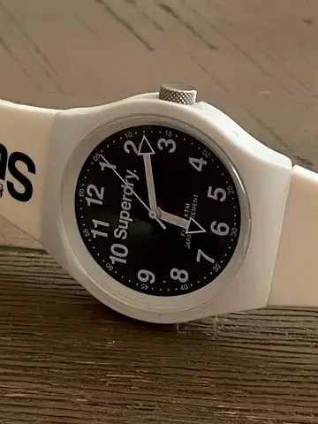 White Superdry Silicone Analog Wristwatch – Casual Unisex Style