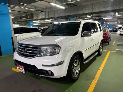 Honda Pilot Touring 2012-Excellent Condition-Lady Driven-1 Year Registration