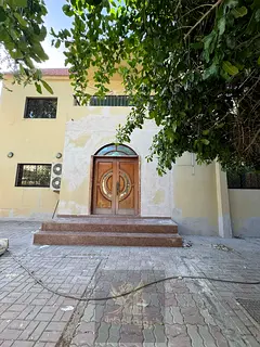 The largest villa in Al-Sabkha, with a great area, excellent price, superb layout, and a location th