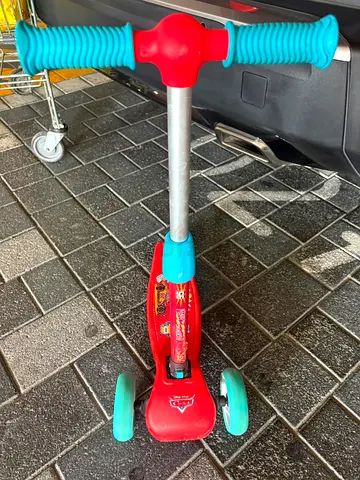Kids 3-Wheel Mini Scooter (Disney Cars design)