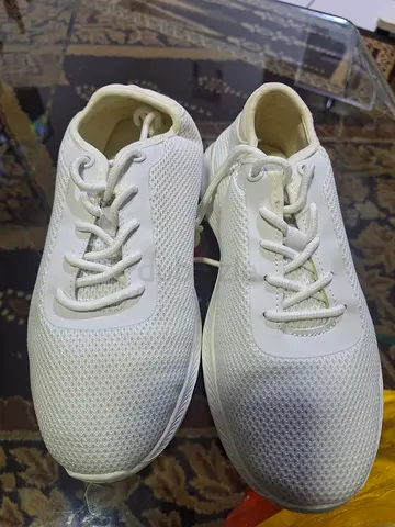 White womens casual sneakers - size 5/38, lightly used