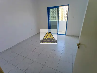 شقة غرفة وصالة ببلكونة ومساحة كبيرة للإيجار السنوي صالة منفصلة | تكييف مركزي
