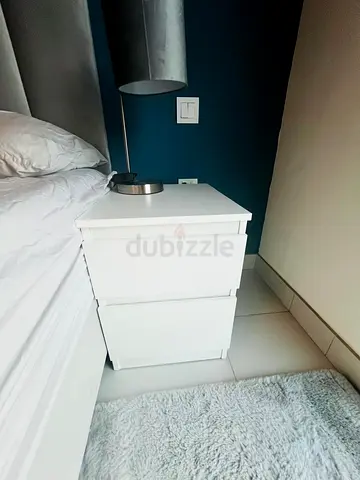 Modern White Nightstands (Set of 2)