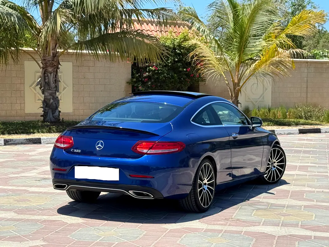 Mercedes-Benz C-Class 2017 — photo 1 of 12