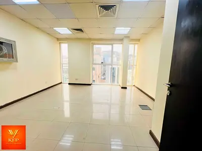 0FFICES AVAILABLE WITH DEWA WIFI FREE 4/6 CHEQUES POSSIBLE WITH 15 DAYS GRACE PERIOD