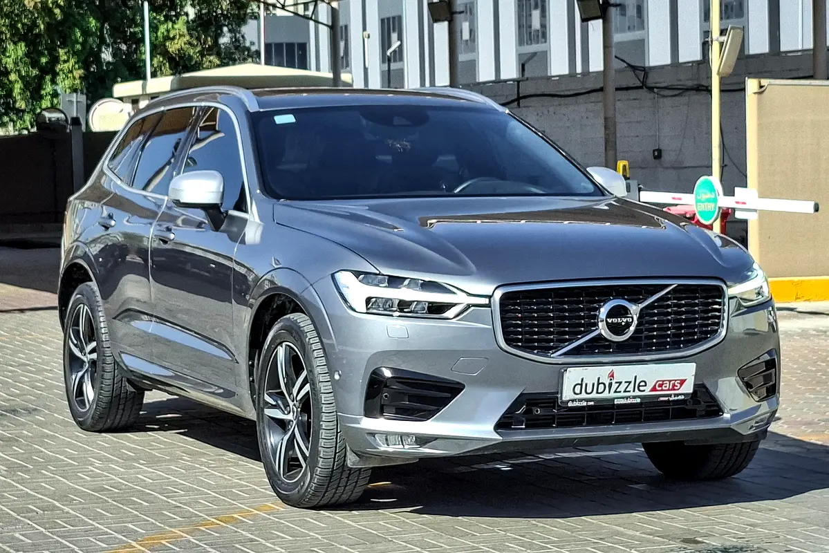 Volvo XC60 2019 — photo 1 of 15