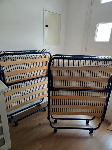 2 Foldable beds