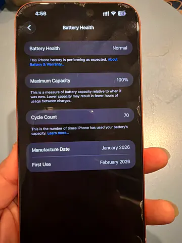 iPhone (good condition) - 100% max battery capacity, 70 cycles