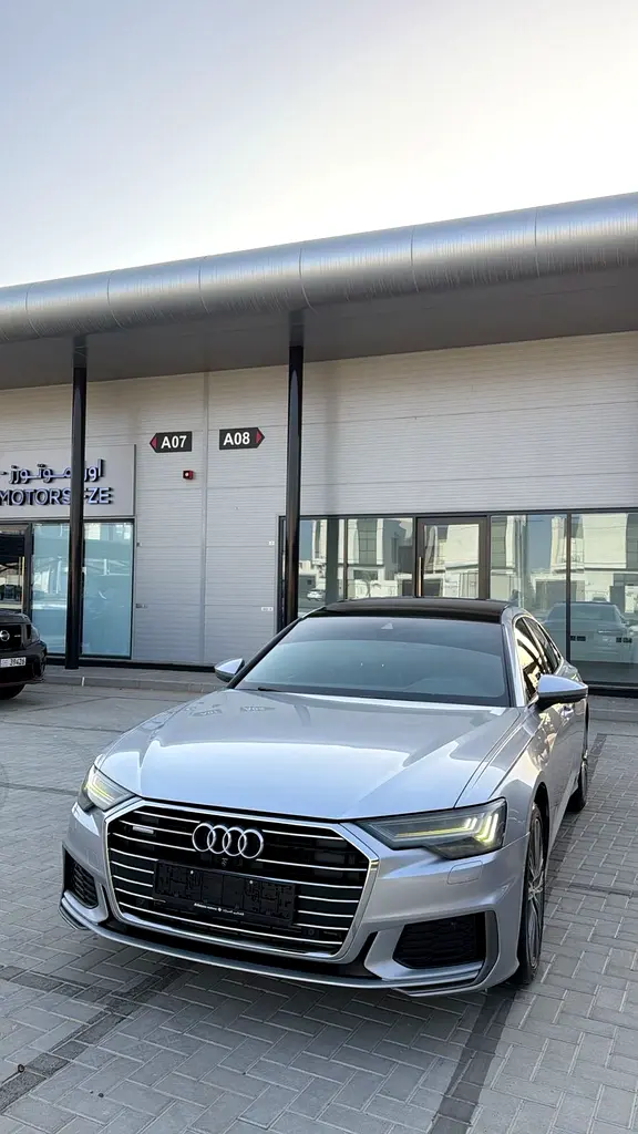 Audi A6 2019 — photo 1 of 11