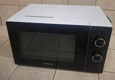Large appliances white Goods ovens  Microwave