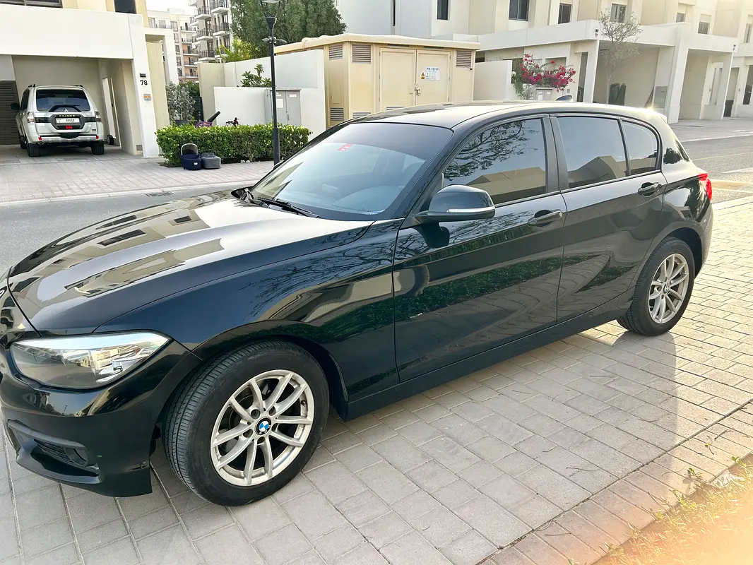 BMW 1-Series 2016 — photo 1 of 6