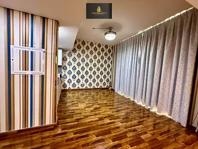 1BR Apartment | The Pulse Residence 1 | Wooden Flooring | Downtown View