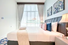 Furnished Studio | Canal &amp; Skyline Views | Balcony