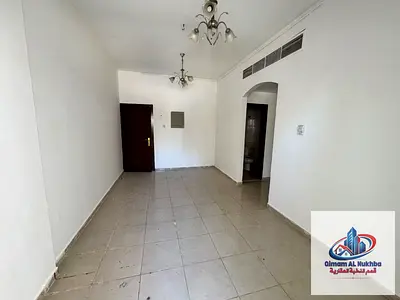 أجمل غرفتين وصالة فى الشارقة منطقة القاسمية - تكييف وغاز مركزى - موزع وبلكونة - بأقل سعر وتسهيلات فى الدفع على