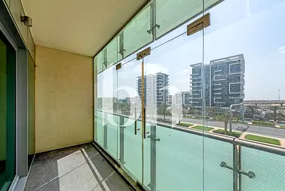 Large Layout | Vacant in July | Beach Access