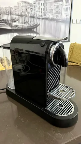 Used Nespresso-style Capsule Coffee Machine - Compact Black