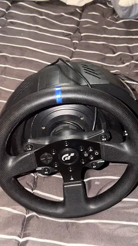 Logitech/Gran Turismo-style Racing Wheel with Pedals (ps4-ps5) (pc)