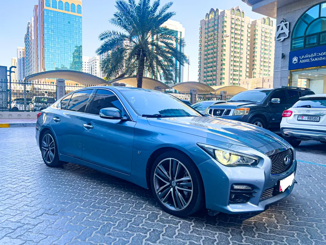 Infiniti Q50 2014 — photo 1 of 12