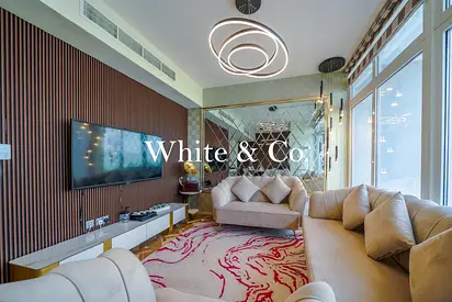 Upgraded | Fully furnished |Stunning 3Bed
