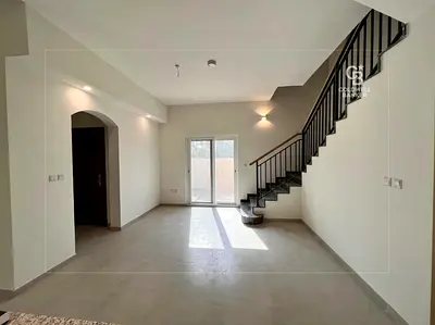 Spacious Corner Villa | Private L-Shaped Garden