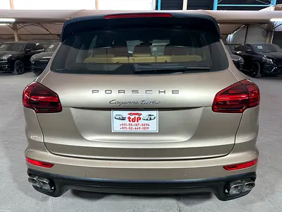 صورة 5 لـ 2015 Porsche CAYENNE