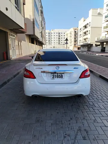 Nissan Maxima 2011 GCC Specs immediate sale due to final exit leaving the country
