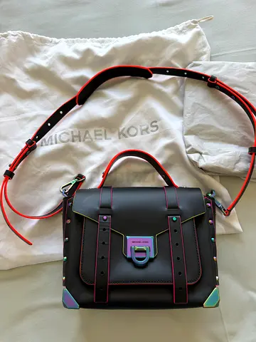 MK Manhattan satchel black