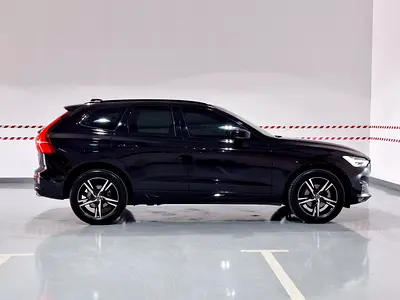 صورة 4 لـ 2021 Volvo XC60