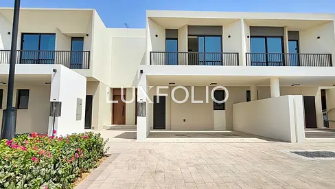 Unfurnished | Single Row | Available In July