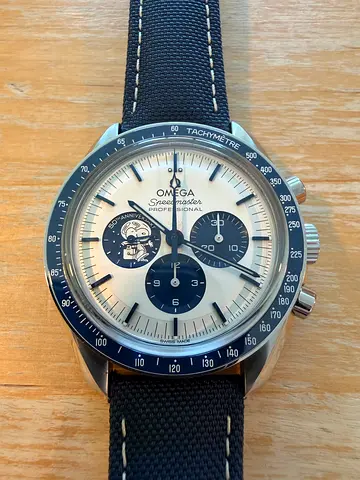 Omega Speedmaster Snoopy